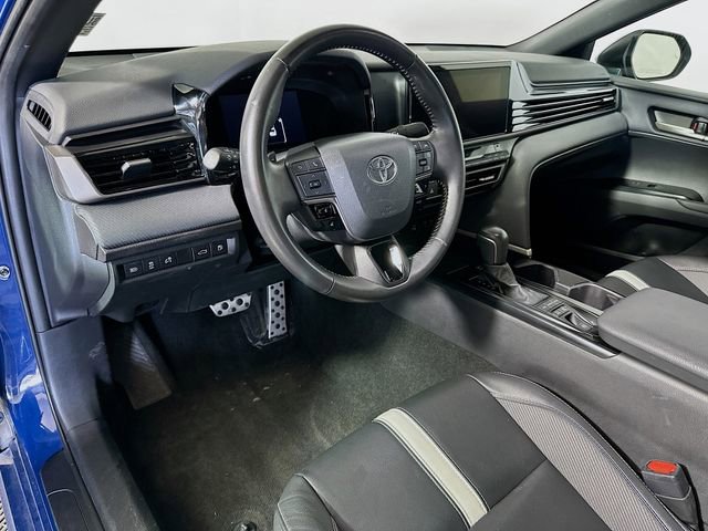 Used 2025 Toyota Camry SE image 10