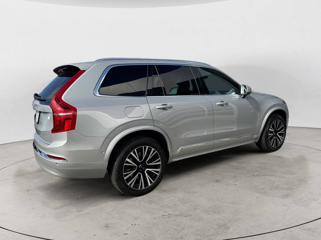 Certified 2023 Volvo XC90 T8 Plus AWD/4WD image 7