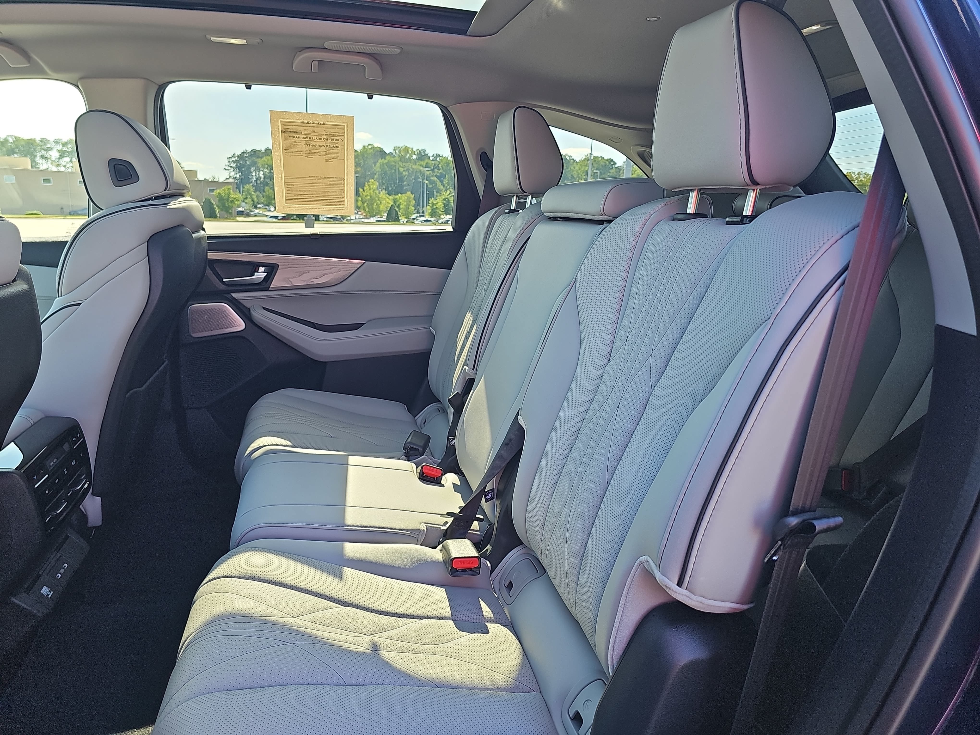 Used 2026 Acura MDX w/ Advance Package AWD/4WD image 15