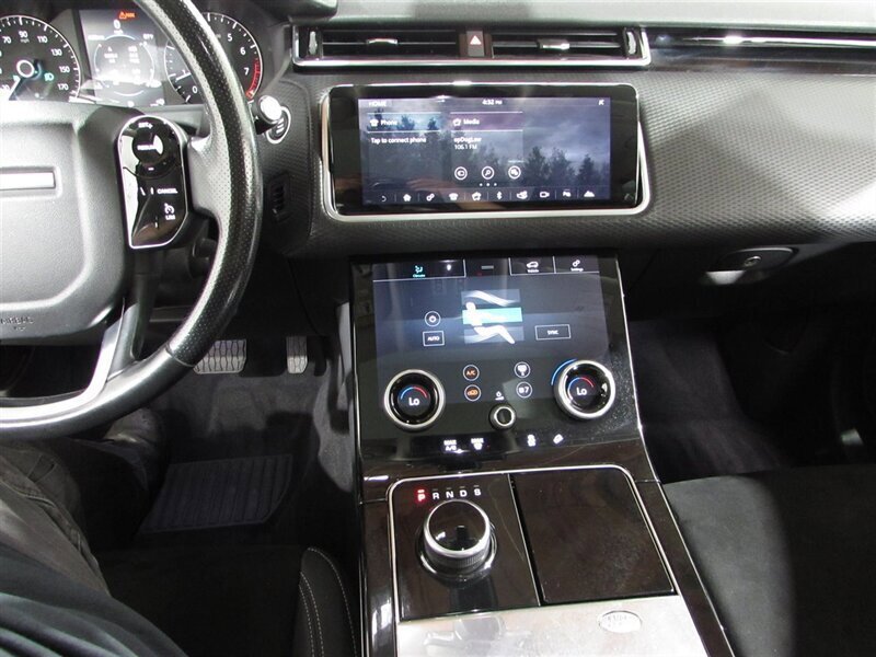Used 2018 Land Rover Range Rover Velar AWD/4WD image 91