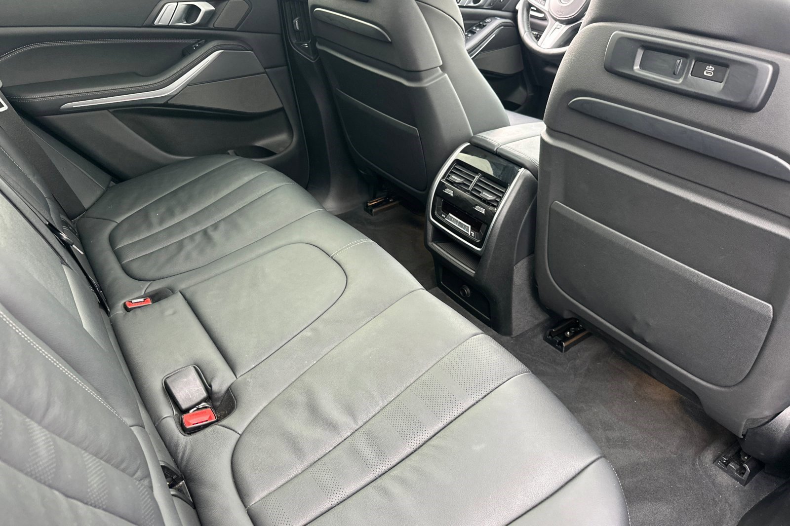 Used 2019 BMW X5 xDrive40i w/ M Sport Package image 30
