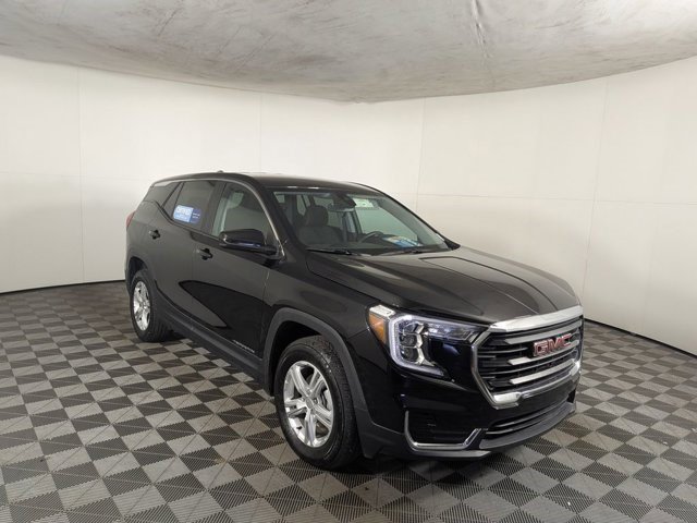 Certified 2024 GMC Terrain SLE image 9