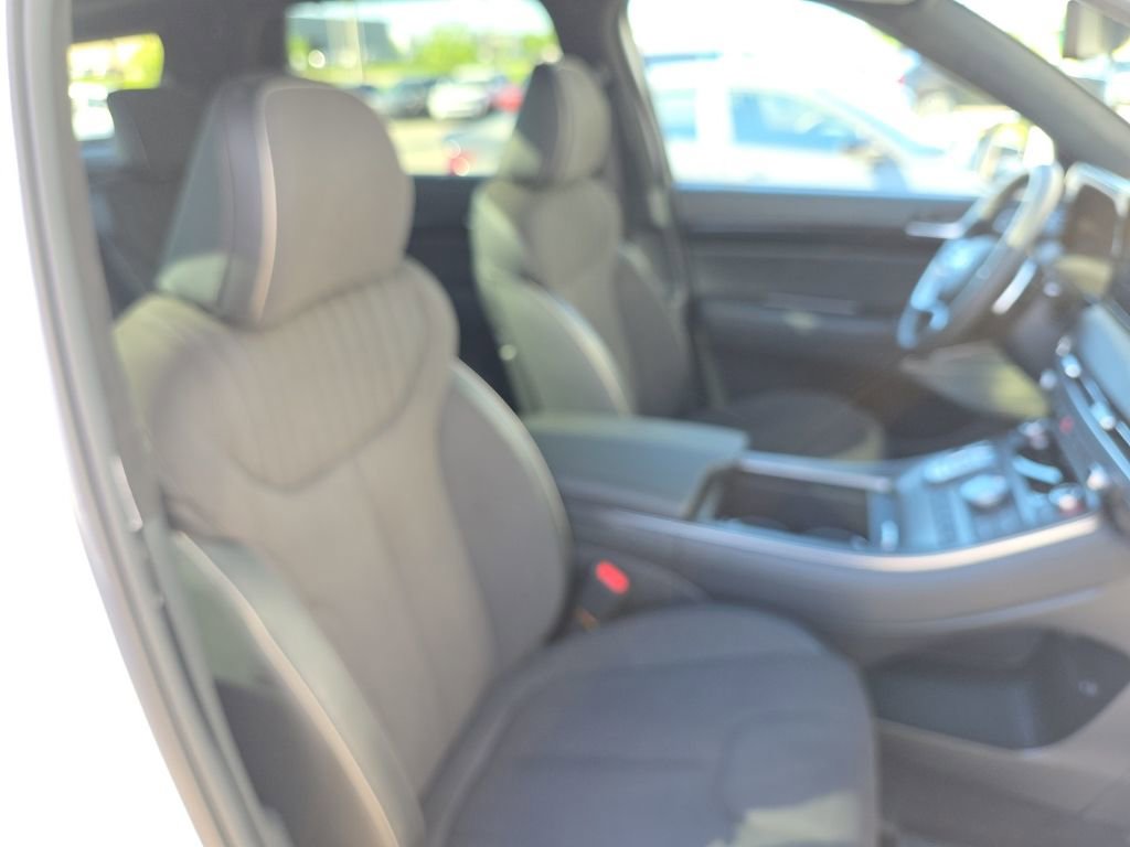 Used 2025 Hyundai Palisade Calligraphy image 22