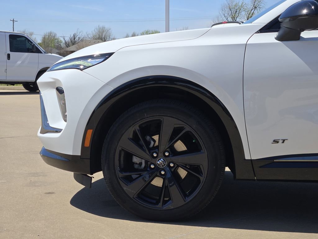 Used 2025 Buick Envision Sport Touring image 28