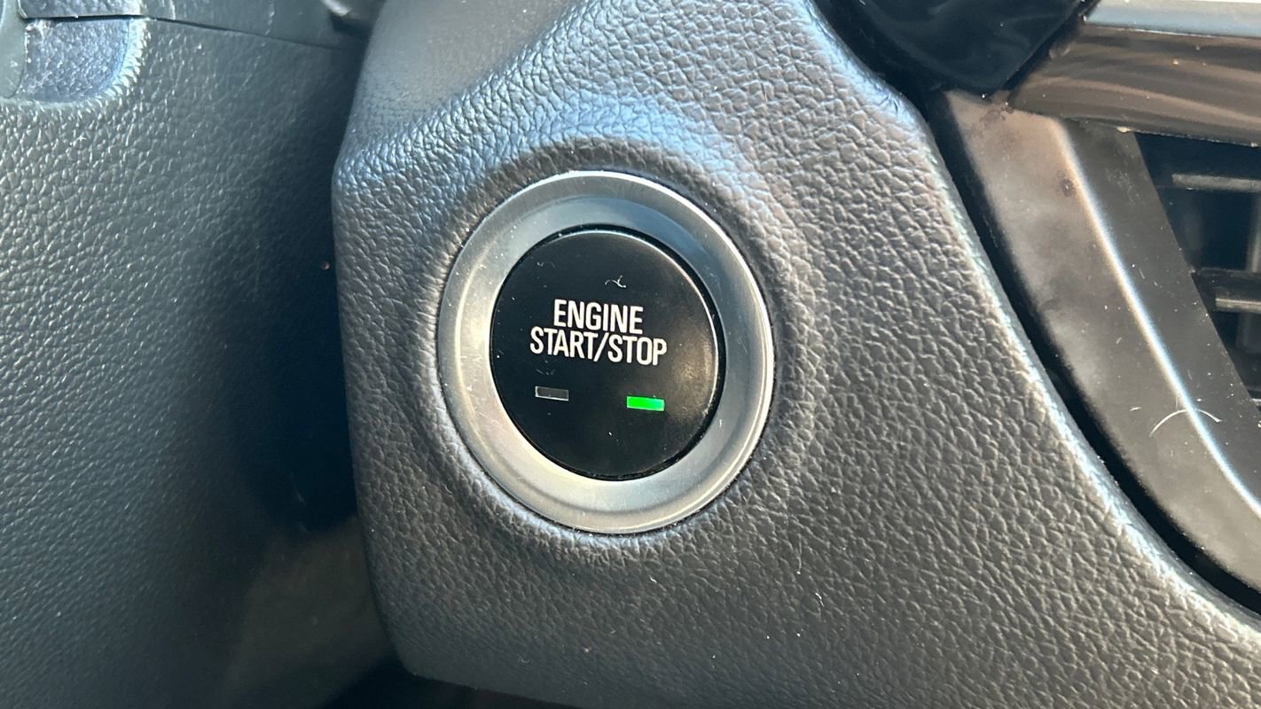 Used 2020 Buick Envision Essence image 32