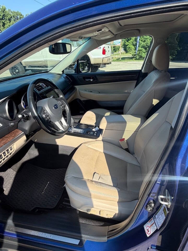 Used 2016 Subaru Outback 3.6R Limited AWD/4WD image 13