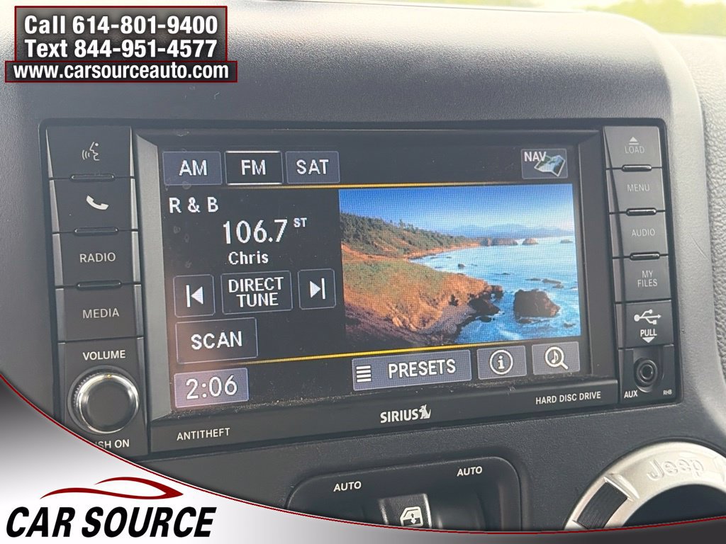 Used 2016 Jeep Wrangler Unlimited Rubicon AWD/4WD image 17