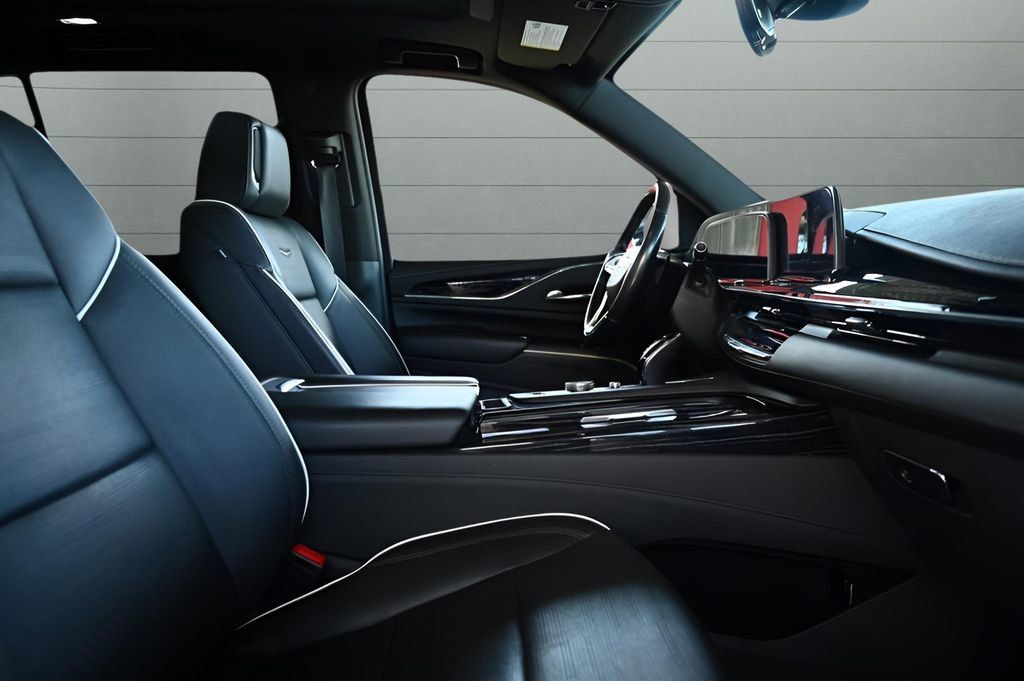 Used 2021 Cadillac Escalade Sport image 33