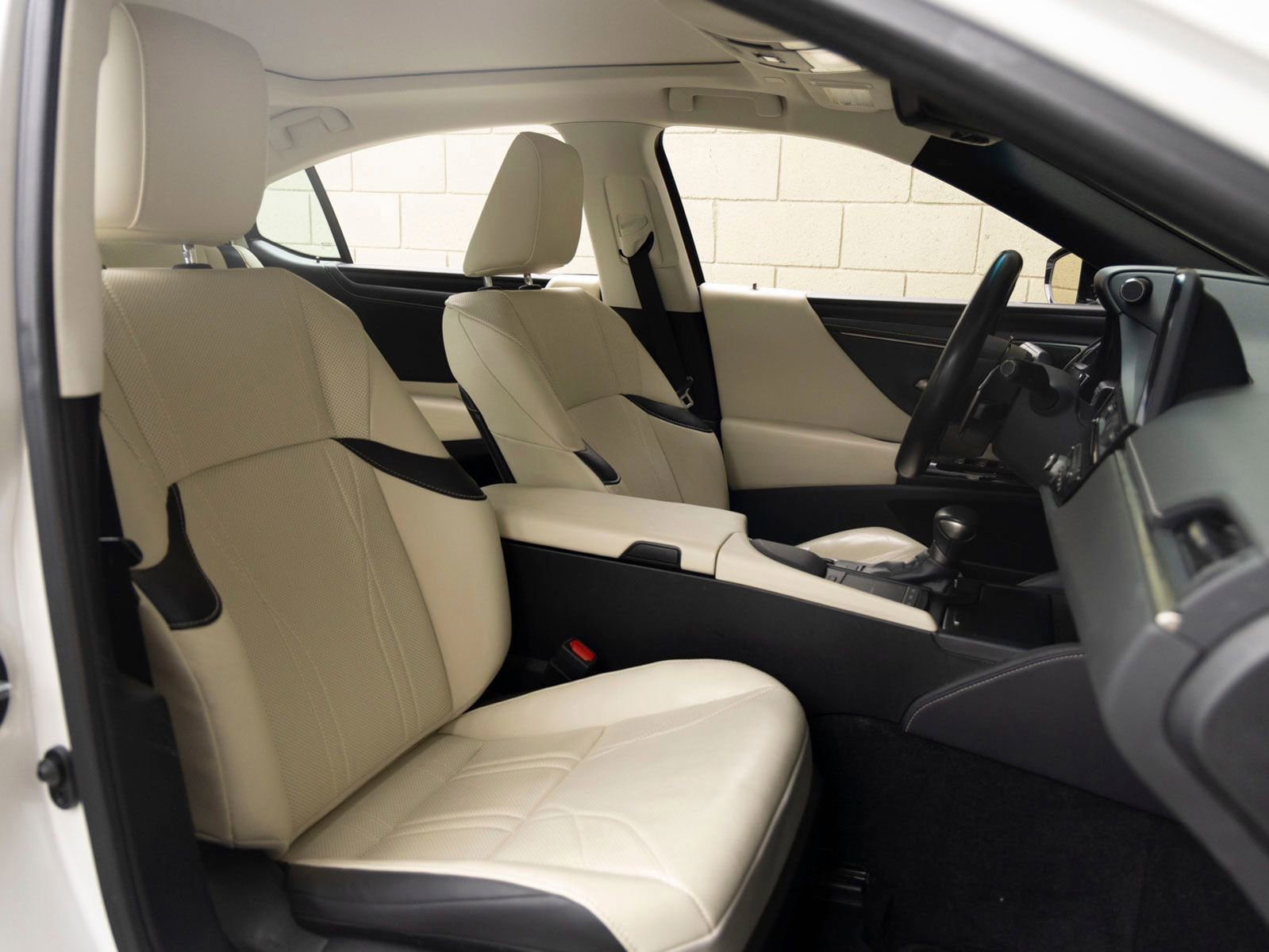Used 2022 Lexus ES 350 w/ Accessory Package 2 FWD image 26