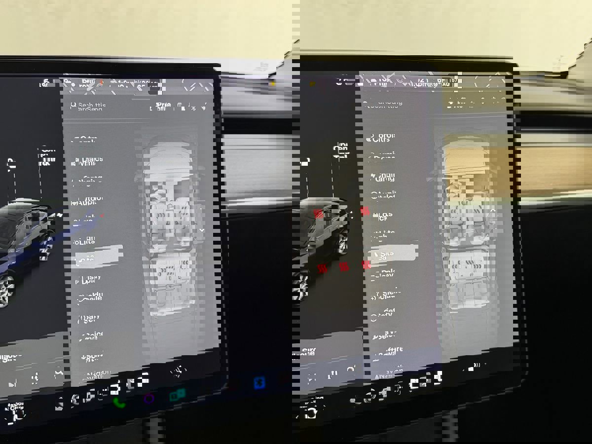 Used 2021 Tesla Model Y Long Range image 24