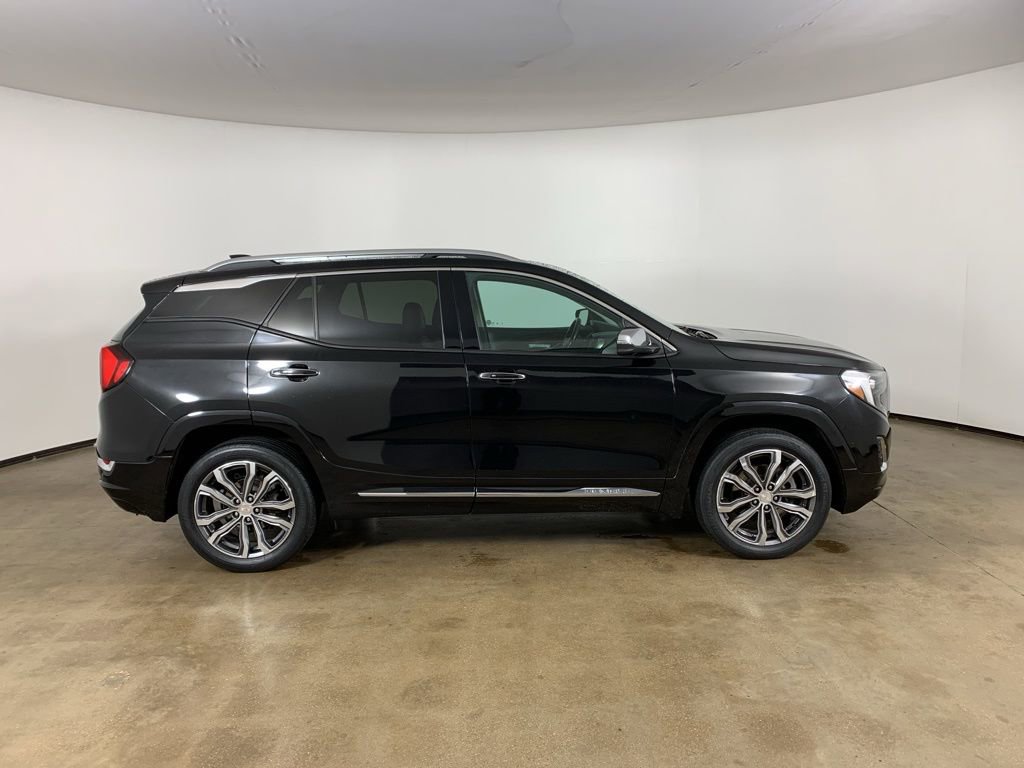 Used 2020 GMC Terrain Denali w/ GMC Pro Grade Package AWD/4WD image 7