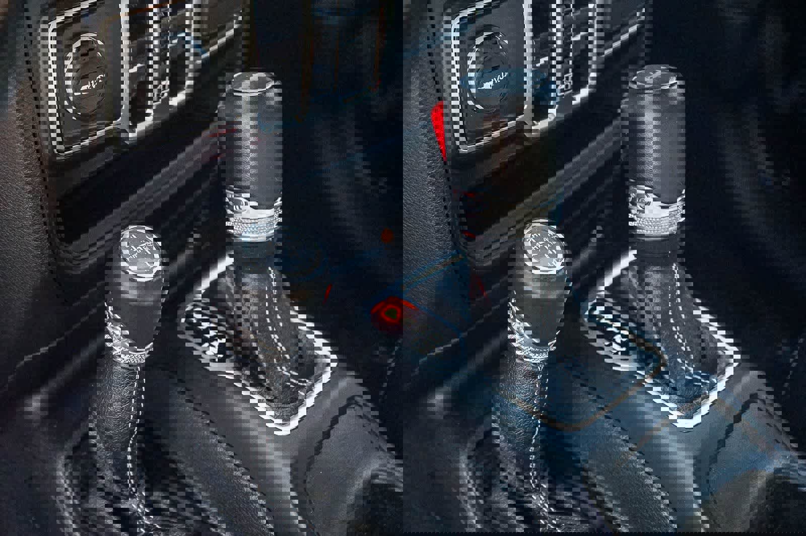 Used 2022 Jeep Wrangler Unlimited Sahara w/ Cold Weather Group image 17