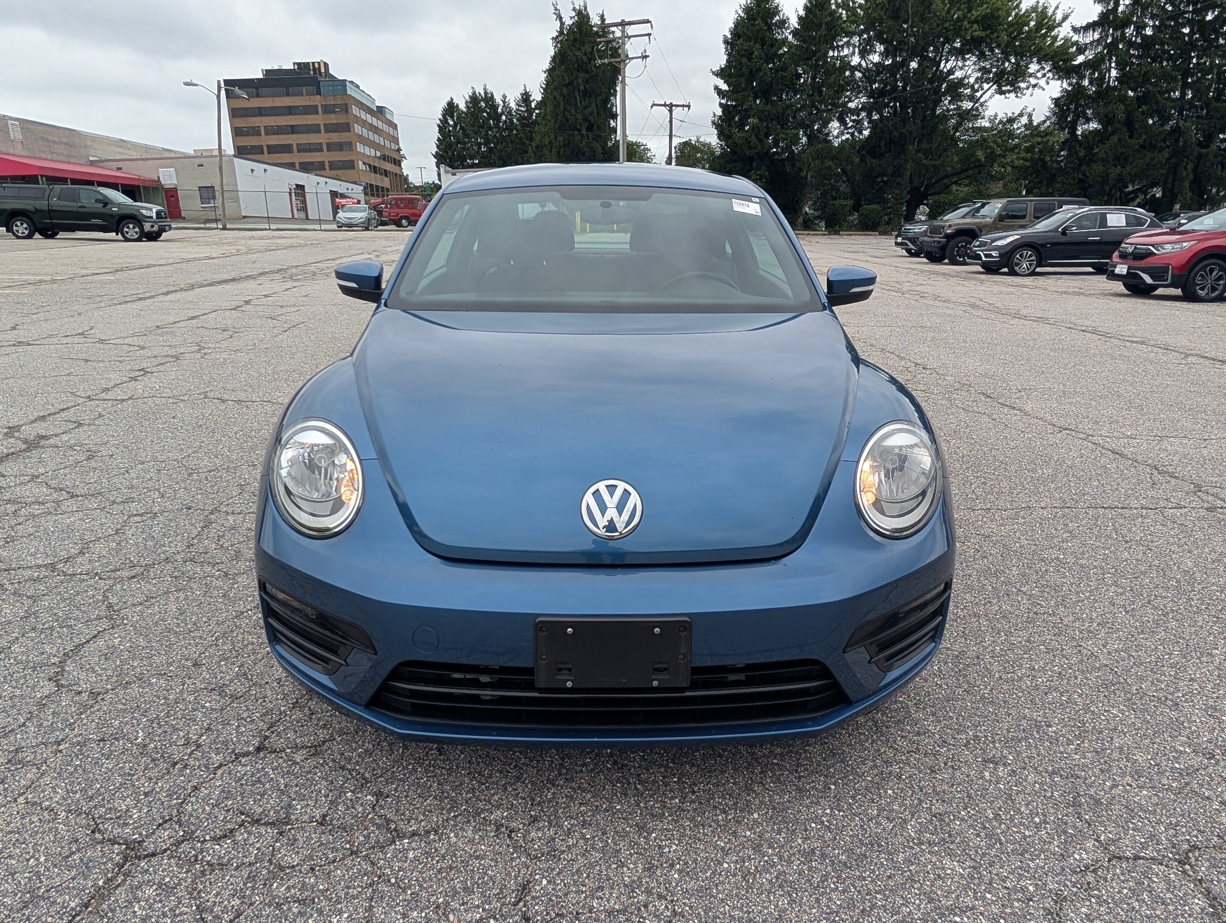 Used 2019 Volkswagen Beetle 2.0T S FWD image 8