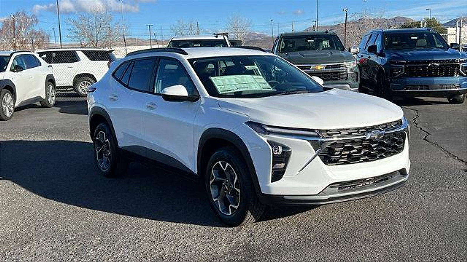 New 2026 Chevrolet Trax LT w/ LT Convenience Package image 3