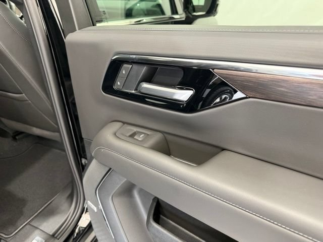 New 2026 Chevrolet Tahoe LT w/ Comfort Package AWD/4WD image 32