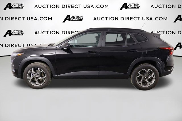 Used 2026 Chevrolet Trax LT FWD image 6