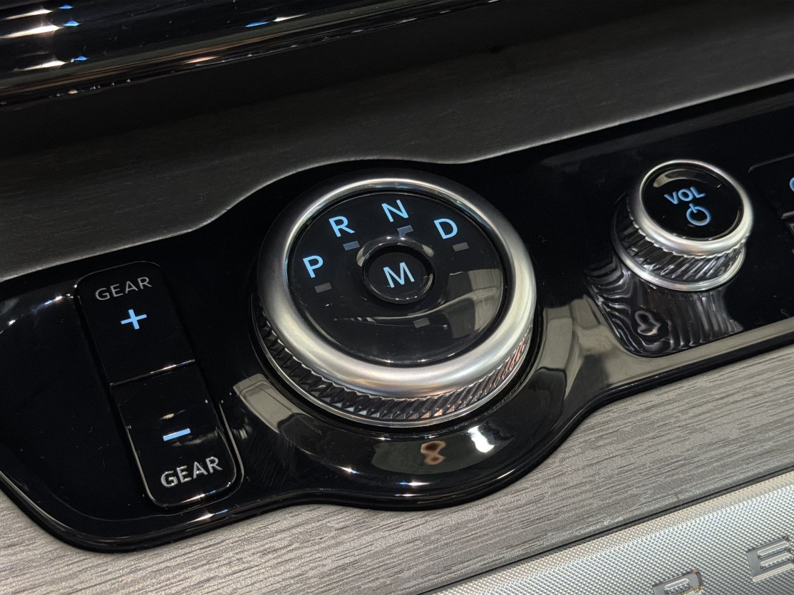 Used 2025 Ford Expedition Platinum AWD/4WD image 20