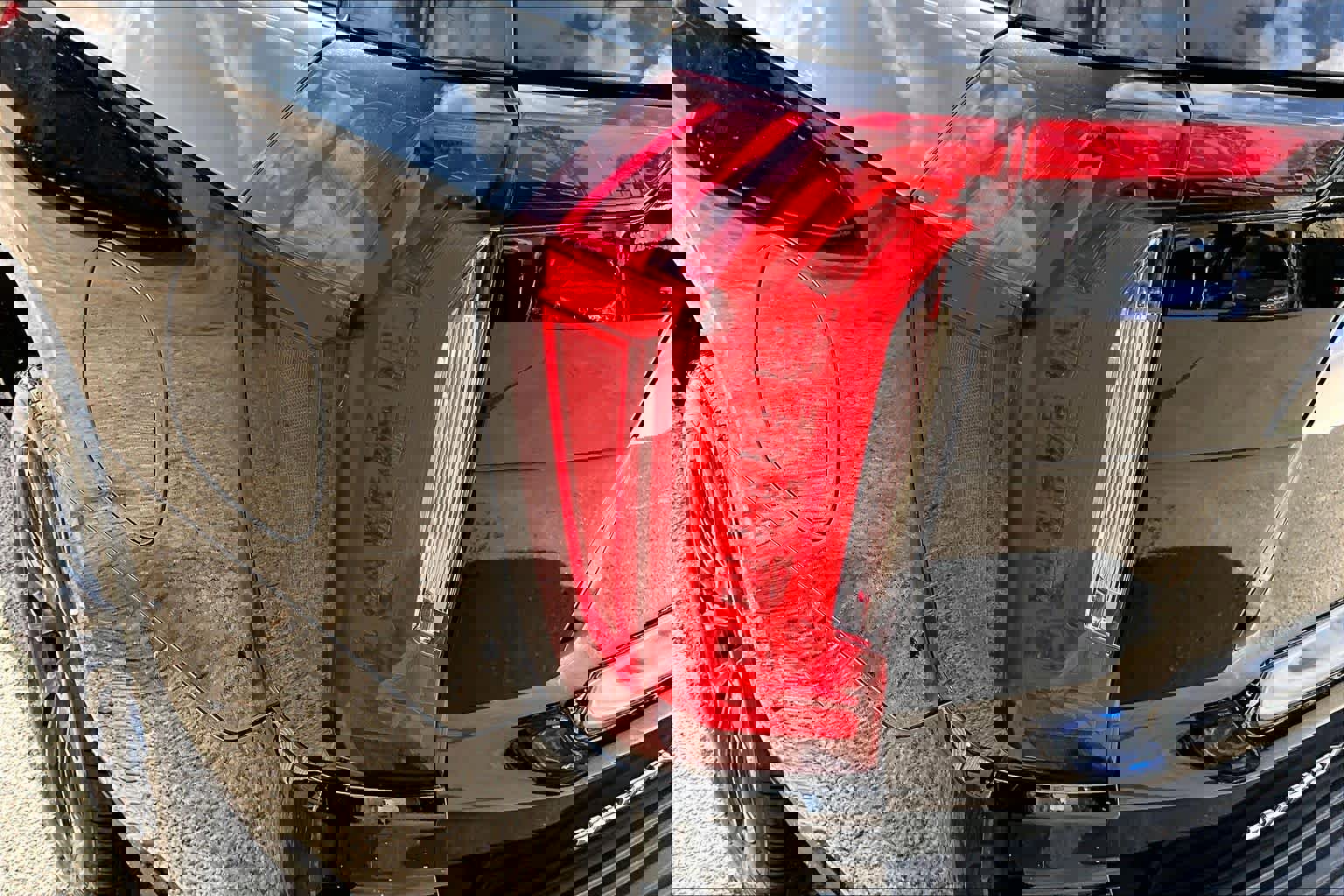 Used 2022 GMC Yukon XL Denali image 28