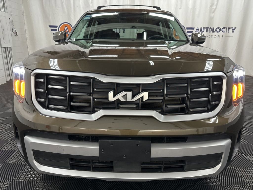 Used 2025 Kia Telluride S image 4