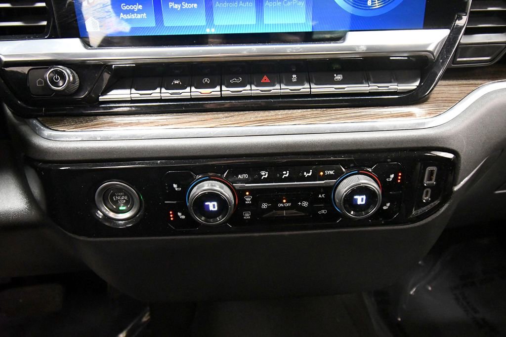 Used 2023 Chevrolet Silverado 1500 LT AWD/4WD image 25