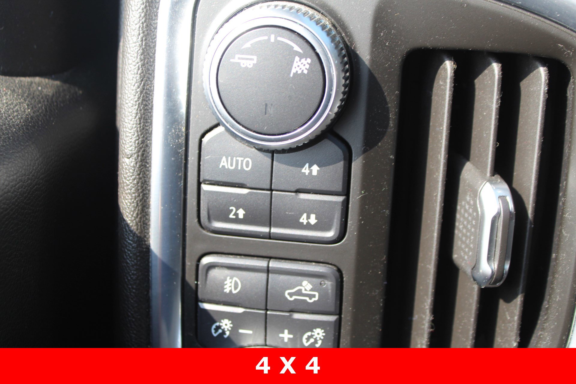 Used 2019 GMC Sierra 1500 AT4 w/ AT4 Premium Package image 28