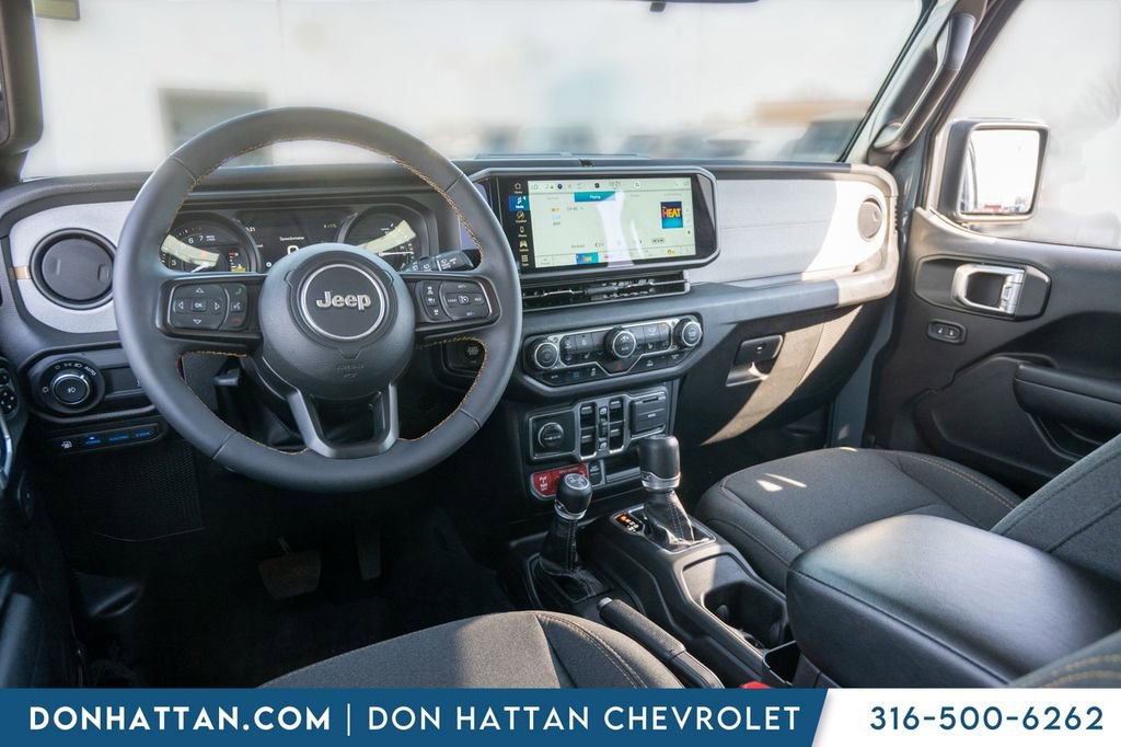 Used 2024 Jeep Wrangler Unlimited image 25