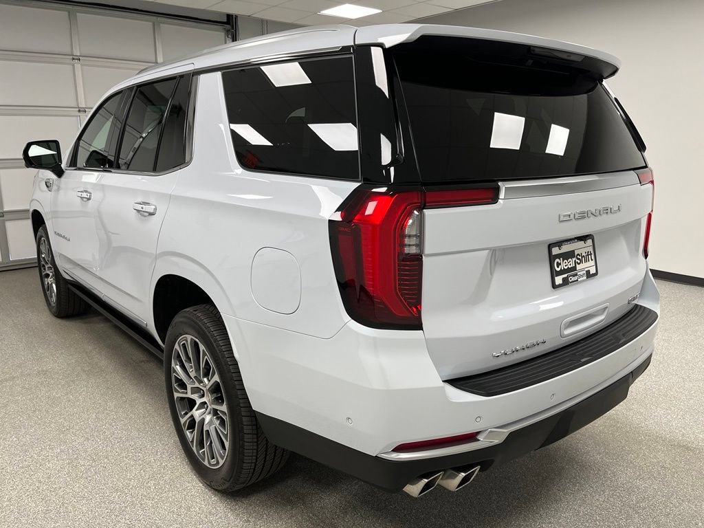 Used 2026 GMC Yukon Denali w/ Sun & Power Step Package AWD/4WD image 8