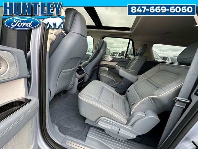 Used 2023 Lincoln Navigator L Black Label image 19