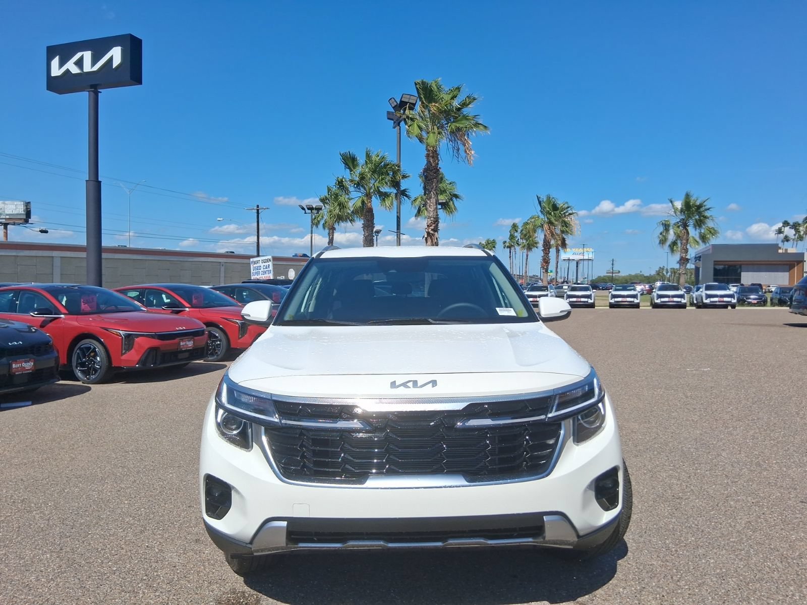 New 2026 Kia Seltos S FWD image 2
