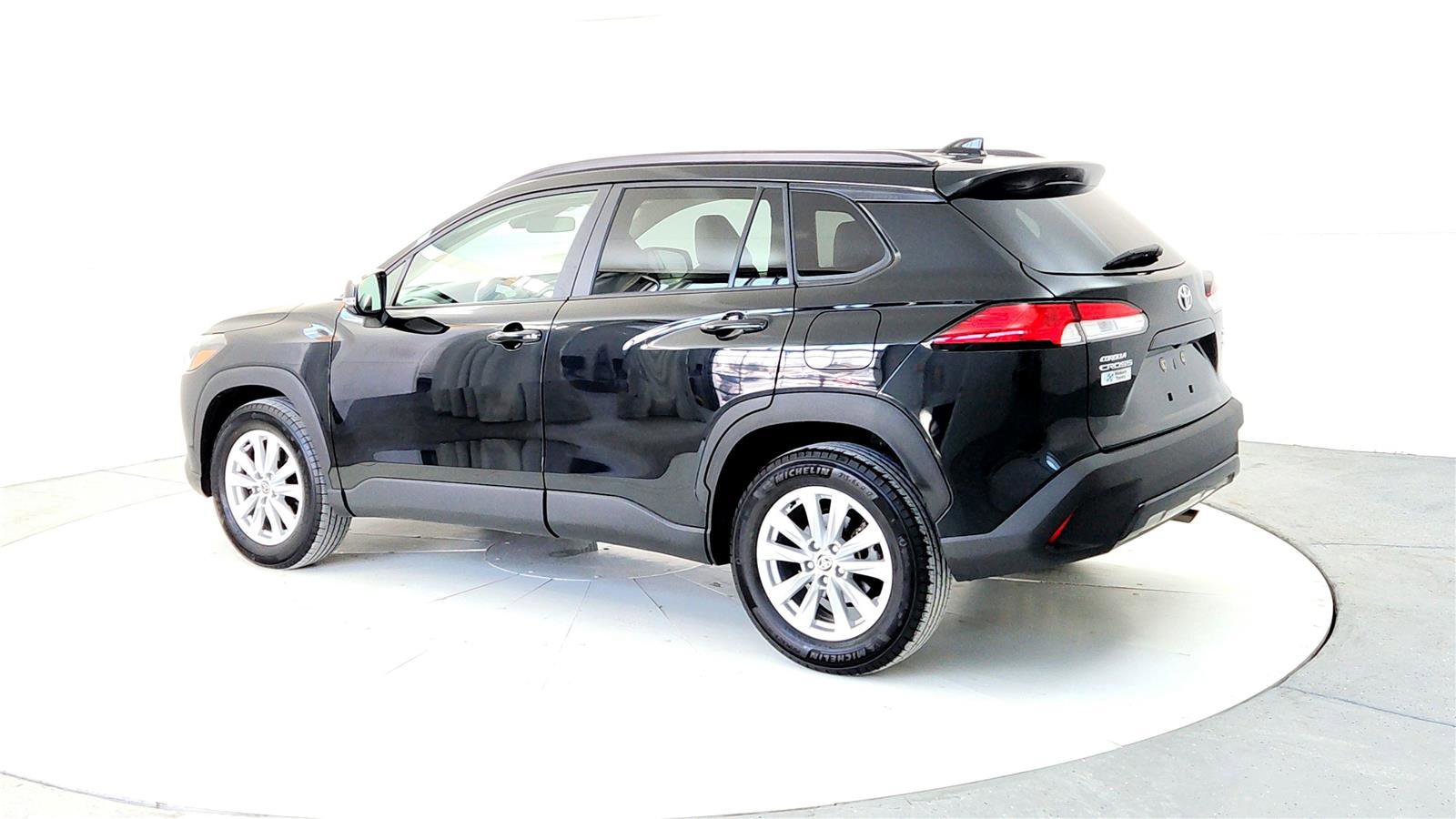 Certified 2023 Toyota Corolla Cross LE image 4