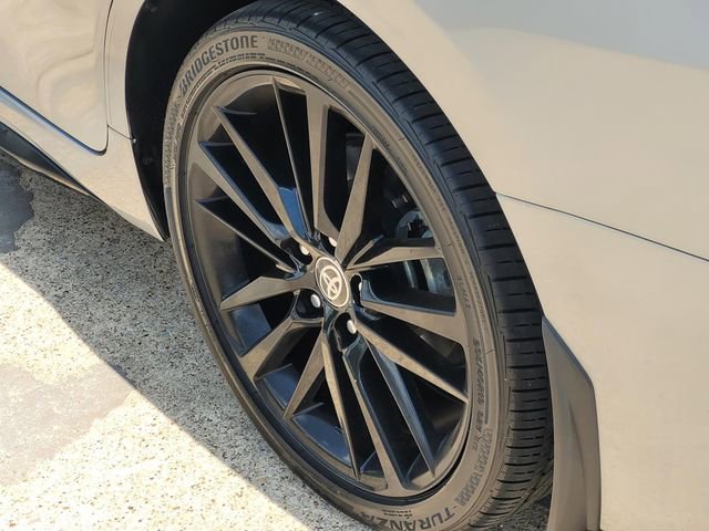 Used 2024 Toyota Camry XSE FWD image 7