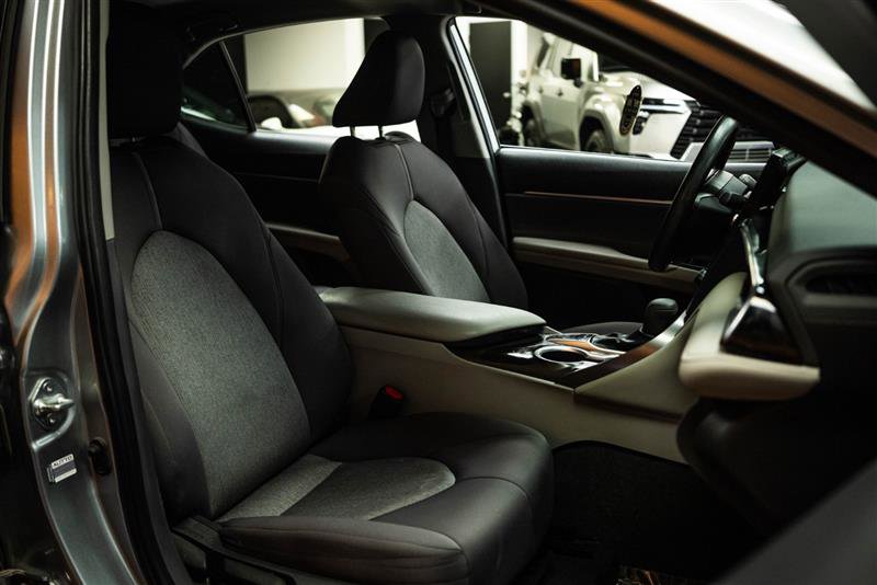 Used 2024 Toyota Camry LE image 14