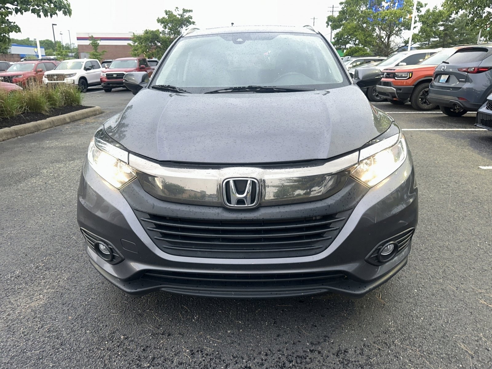 Used 2021 Honda HR-V EX-L image 2