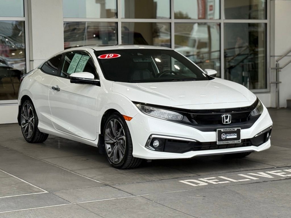 Used 2019 Honda Civic Touring image 6