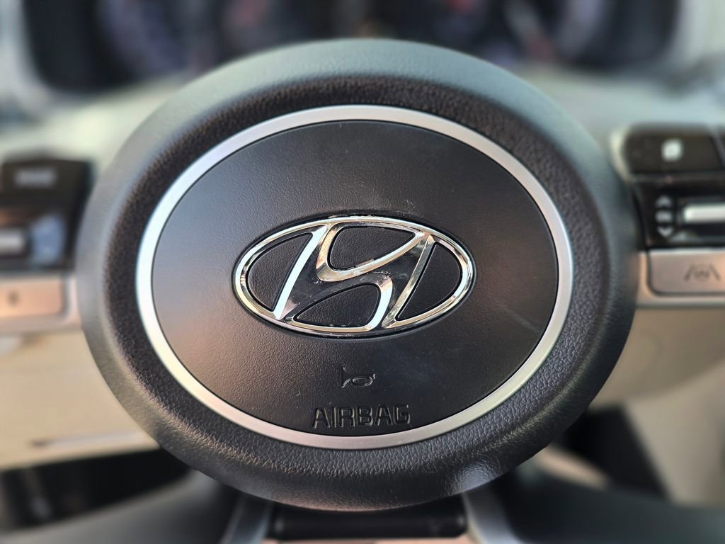 Used 2022 Hyundai Tucson SEL w/ Cargo Package AWD/4WD image 23