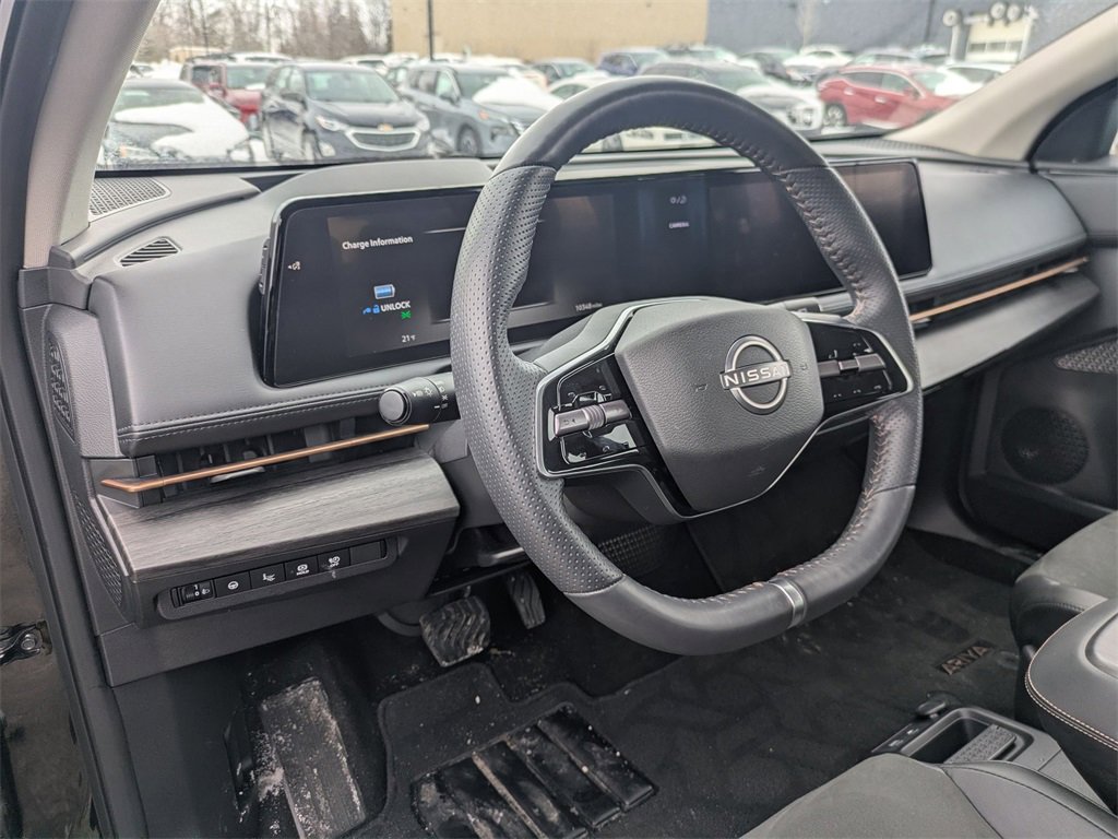 Used 2023 Nissan Ariya FWD image 14