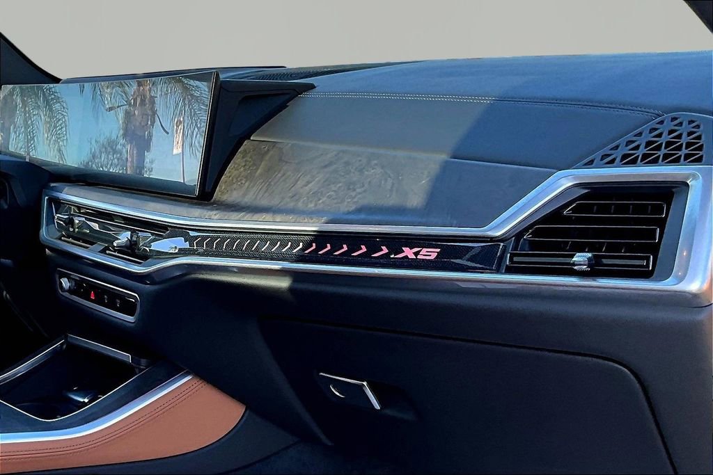 Used 2024 BMW X5 xDrive50e w/ Premium Package image 26