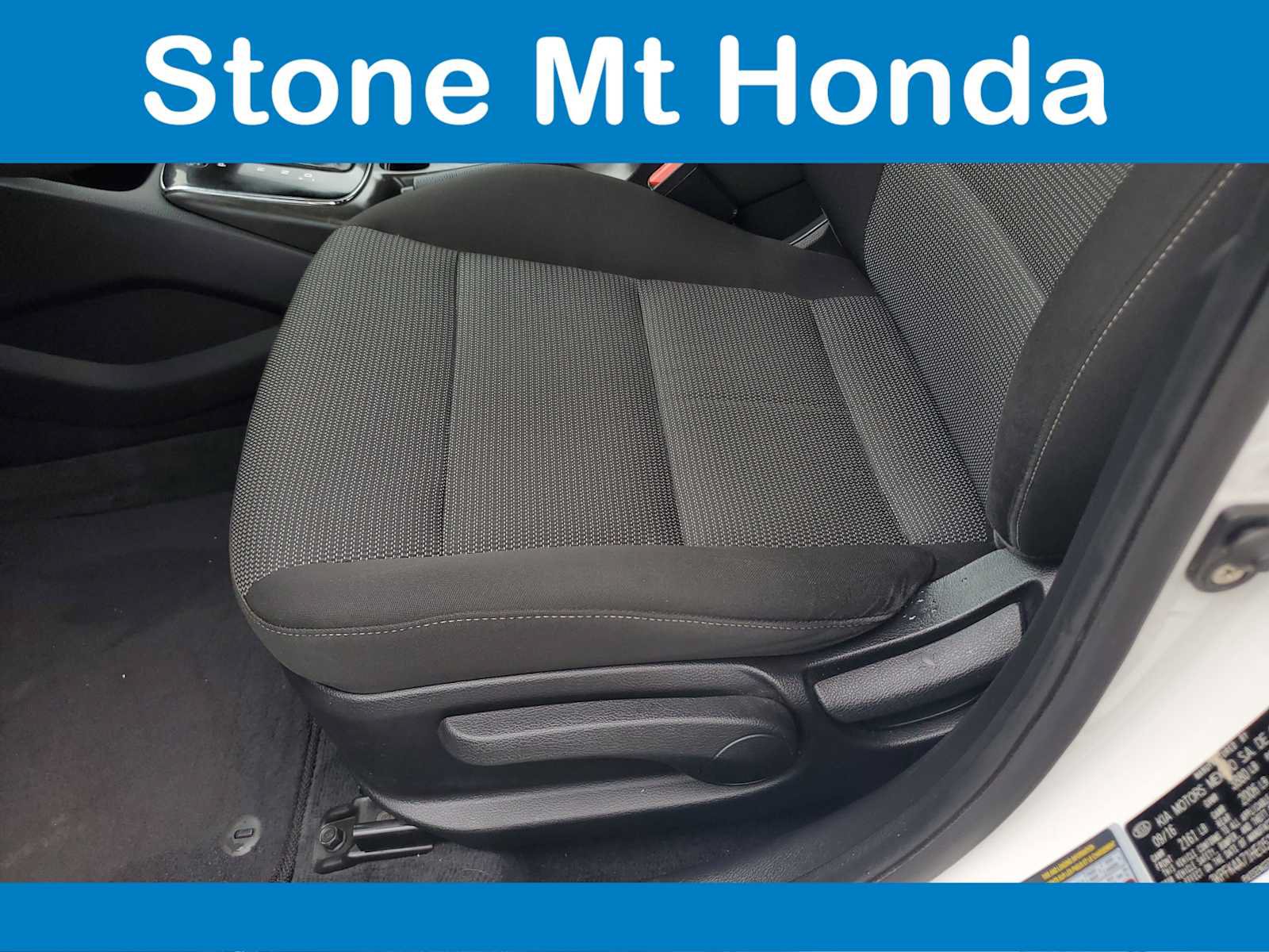 Used 2017 Kia Forte LX FWD image 16