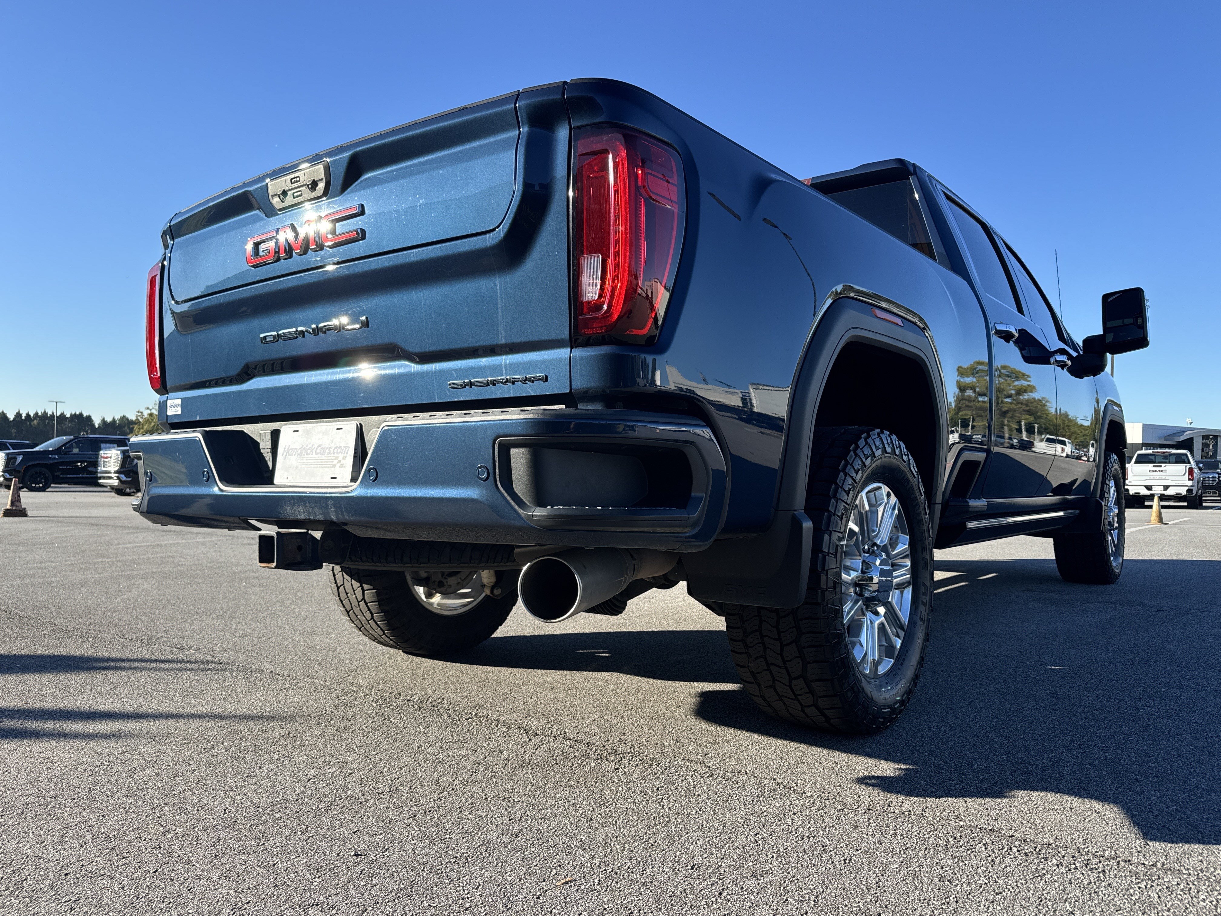 Used 2021 GMC Sierra 2500 Denali w/ Denali Ultimate Package AWD/4WD image 10