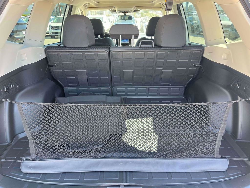 Used 2023 Subaru Forester Premium image 7