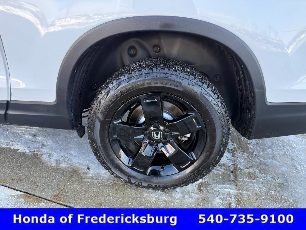 Certified 2025 Honda Ridgeline Black Edition image 29