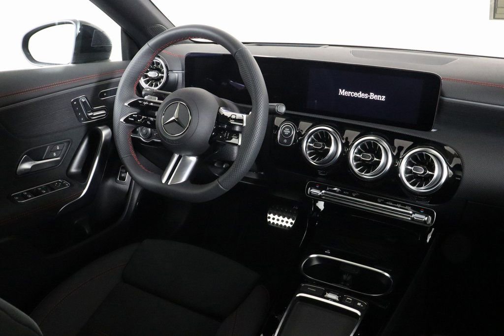 New 2026 Mercedes-Benz CLA 250 4MATIC image 3