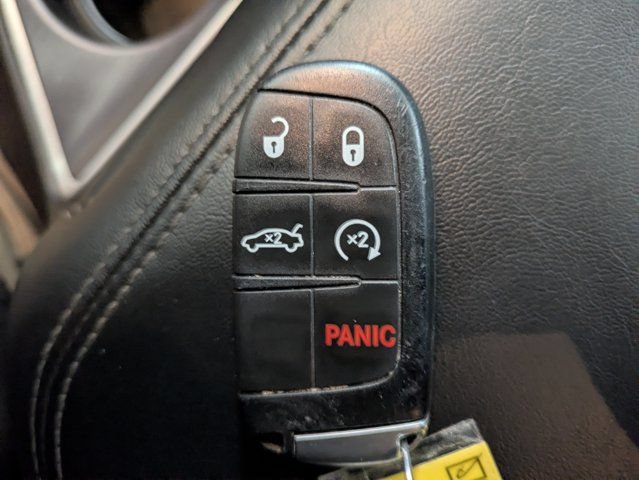 Used 2022 Dodge Challenger R/T RWD image 32