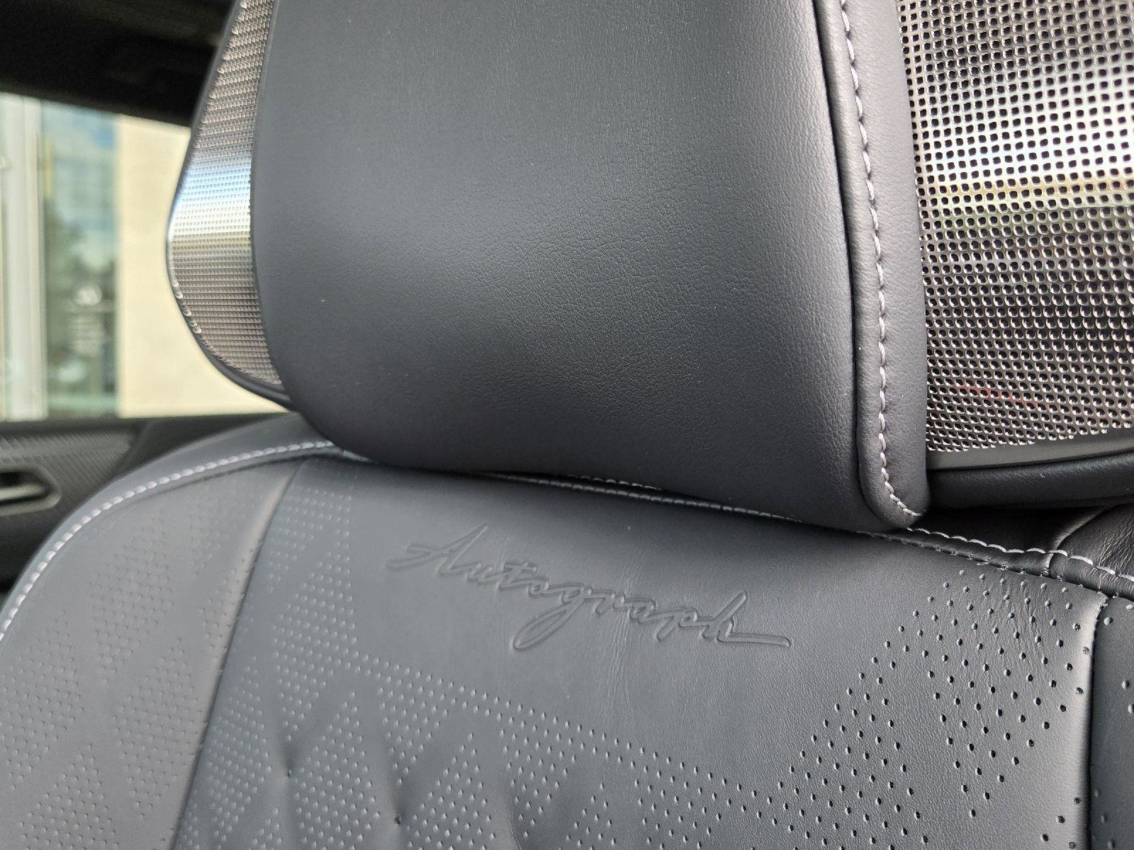 New 2026 INFINITI QX80 Autograph w/ Premium Cargo Package image 9