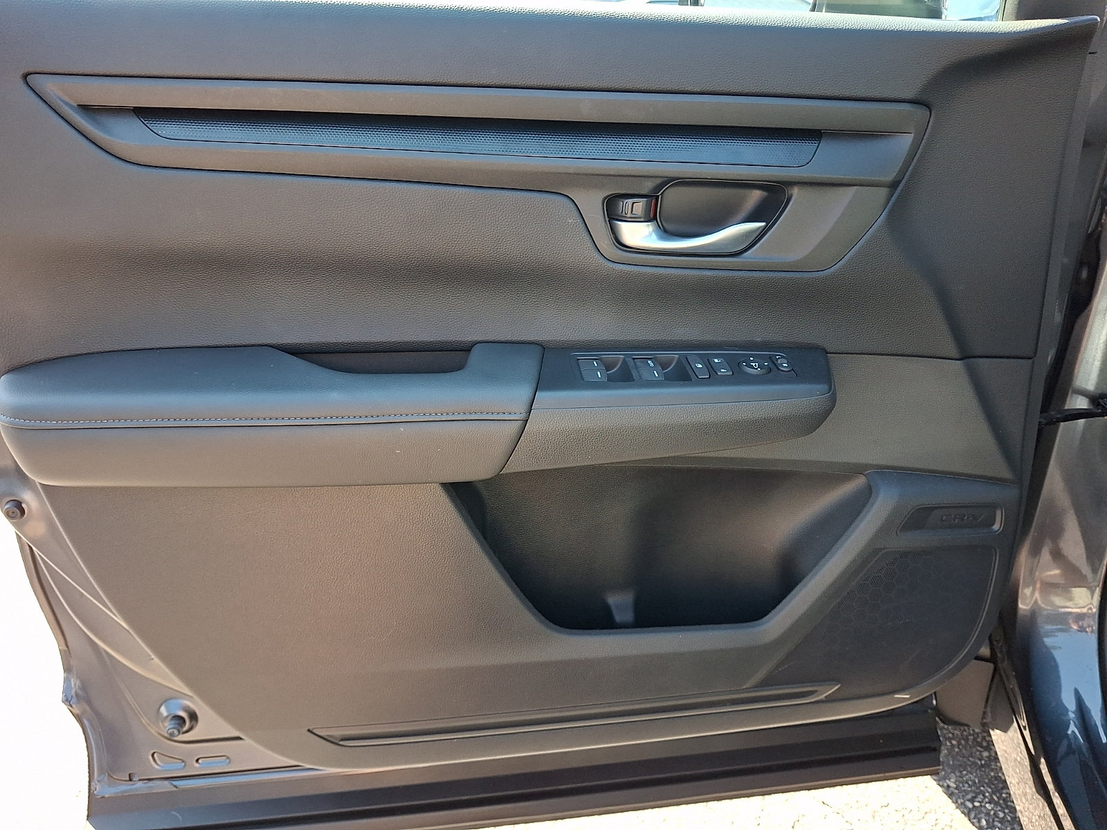 Used 2024 Honda CR-V LX image 13