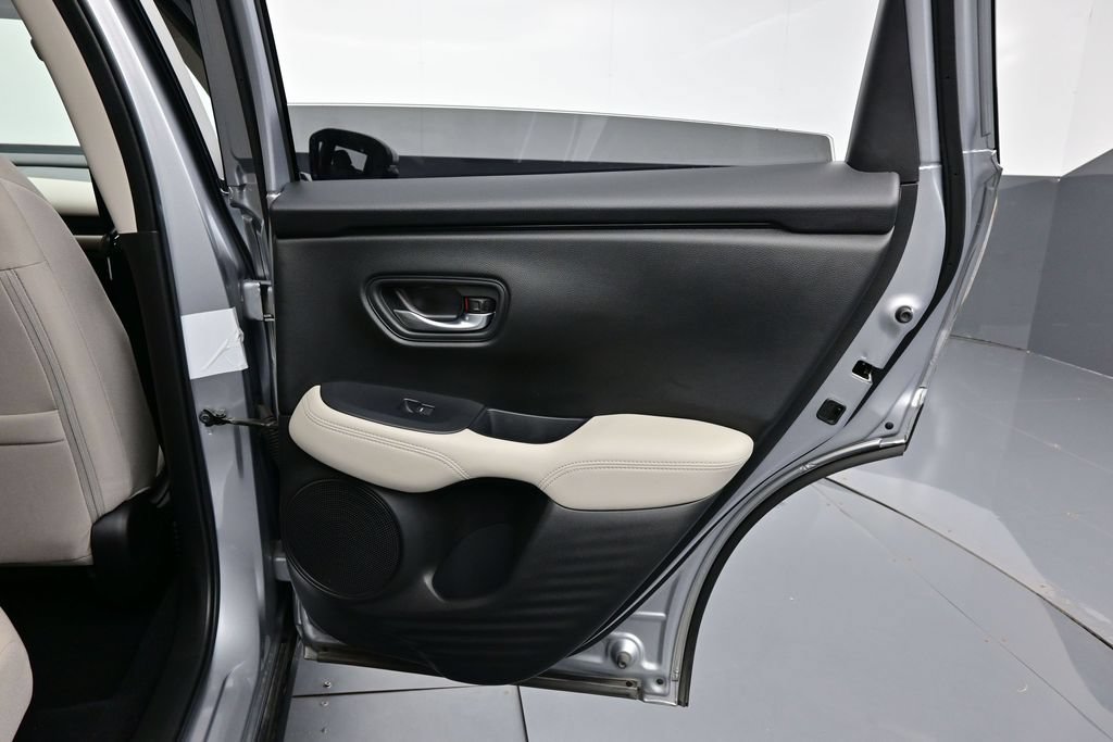 Used 2024 Honda HR-V LX image 31