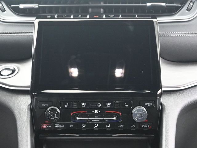New 2025 Jeep Grand Cherokee Limited w/ Luxury Tech Group II image 26