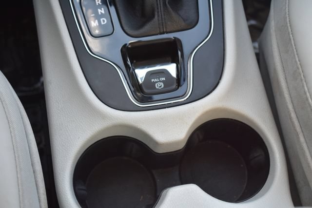 Used 2021 Jeep Cherokee Limited w/ Sun & Sound Group AWD/4WD image 33