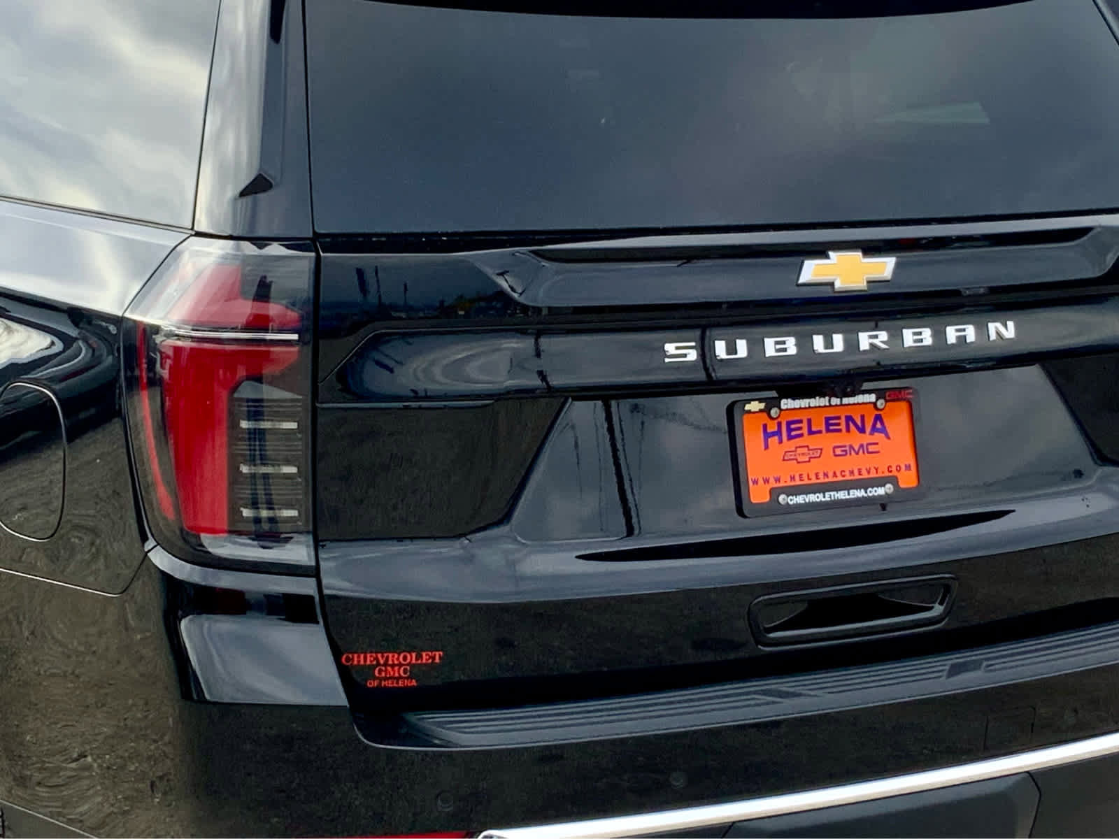 New 2026 Chevrolet Suburban LS image 16