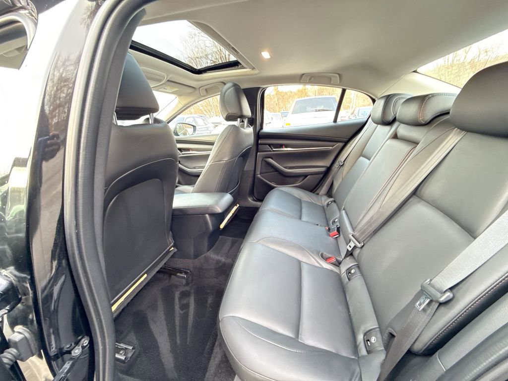 Used 2024 MAZDA MAZDA3 s image 24